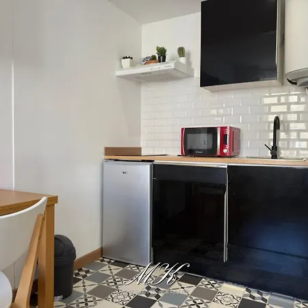 L'escale A Deux Pas De La Gare & Netflix, * Nancy